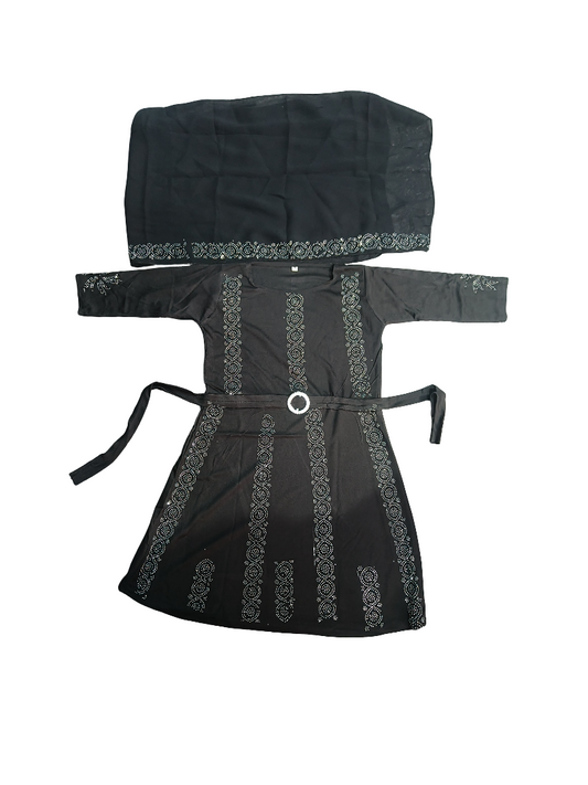 Girls Comfortable Trendy Ready-to-Wear Polyester Burkha – Black Designer Burkha with Stonework Pattern | Stylish Islamic Wear for 2–15 Years